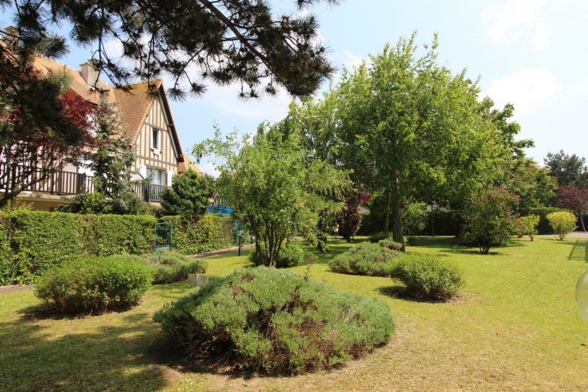 Cadre Exceptionnel: Duplex Classe 4**** Tennis, Piscine, Parking, Linge Inclus, Wifi, Materiel Bebe, Proximite Centre Deauville Exteriör bild